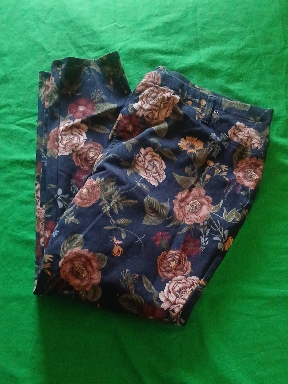 Faded Glory Navy Floral Print Women’s Pants